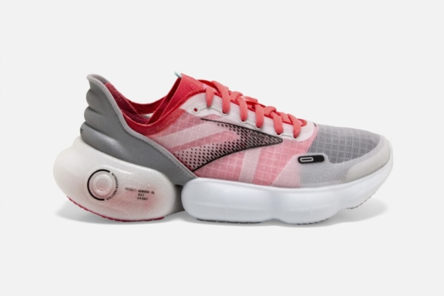 Aurora Grey-Coral-Black Brooks