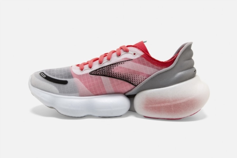 Aurora Grey-Coral-Black Brooks