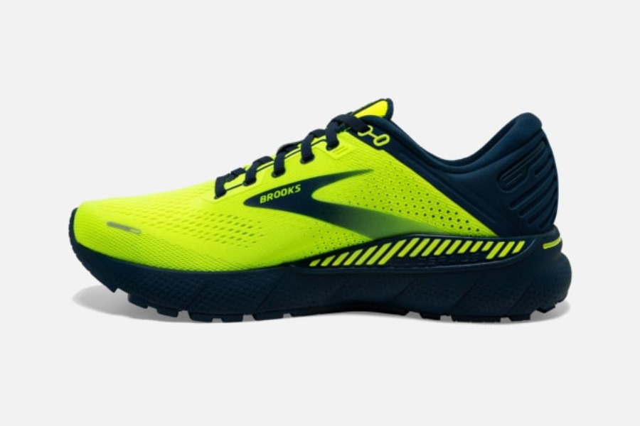 Brooks Adrenaline GTS 22 Nightlife-Titan