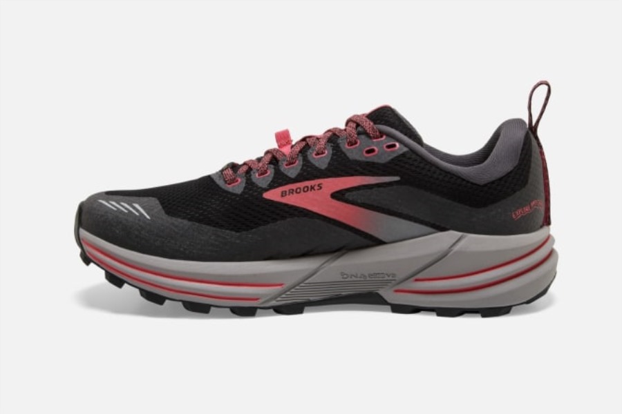 Brooks Black-Black Pearl-Coral Cascadia 16 GTX