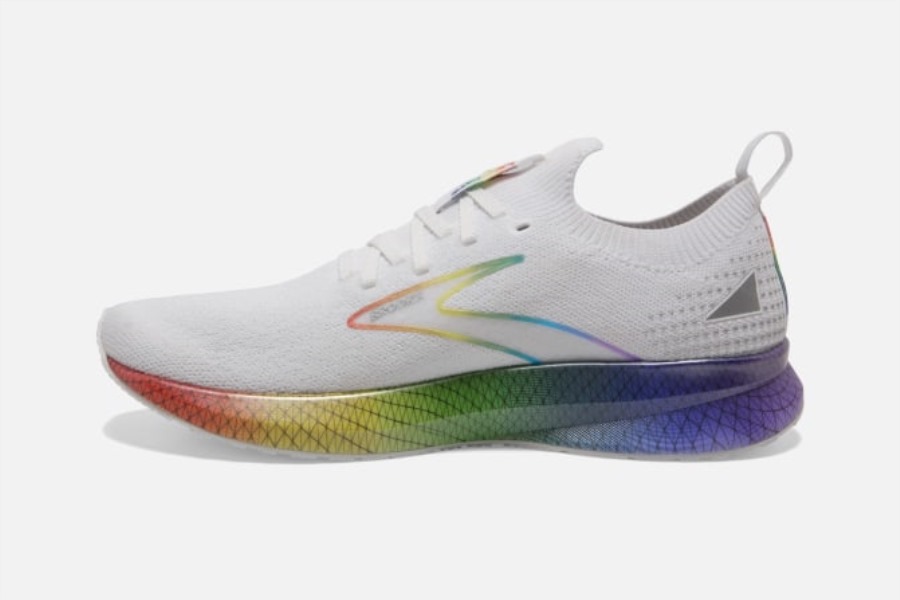 Brooks Levitate StealthFit 5 Love Moves White-Oyster