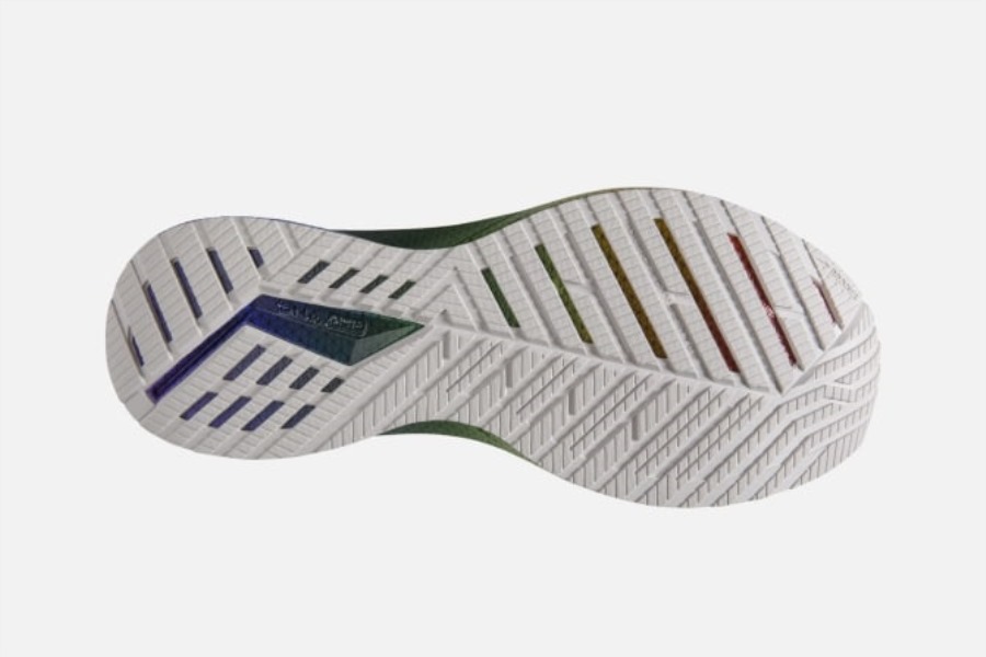 Brooks Levitate StealthFit 5 Love Moves White-Oyster