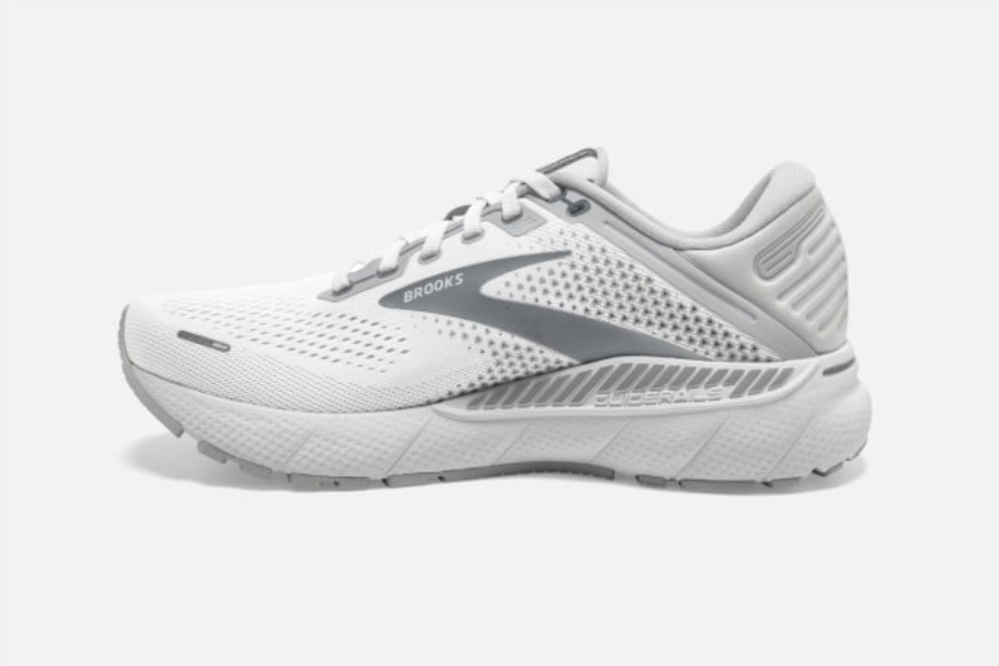 Brooks W Pixel-Tomato-Navy-Nightlife  Ghost 13