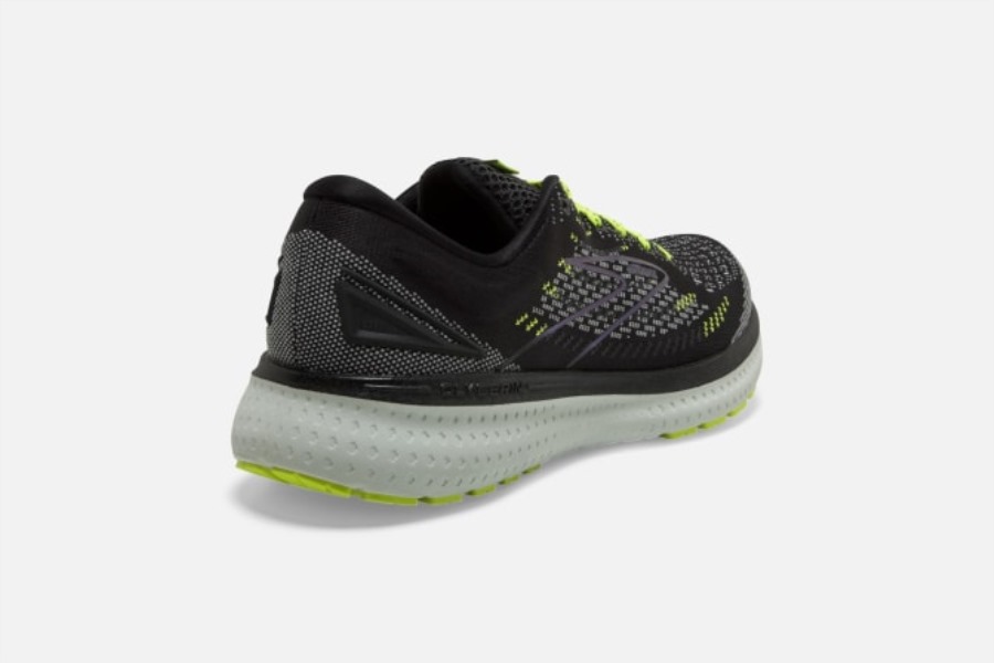 Glycerin 19 Run Visible-Nightlife-Spa Brooks
