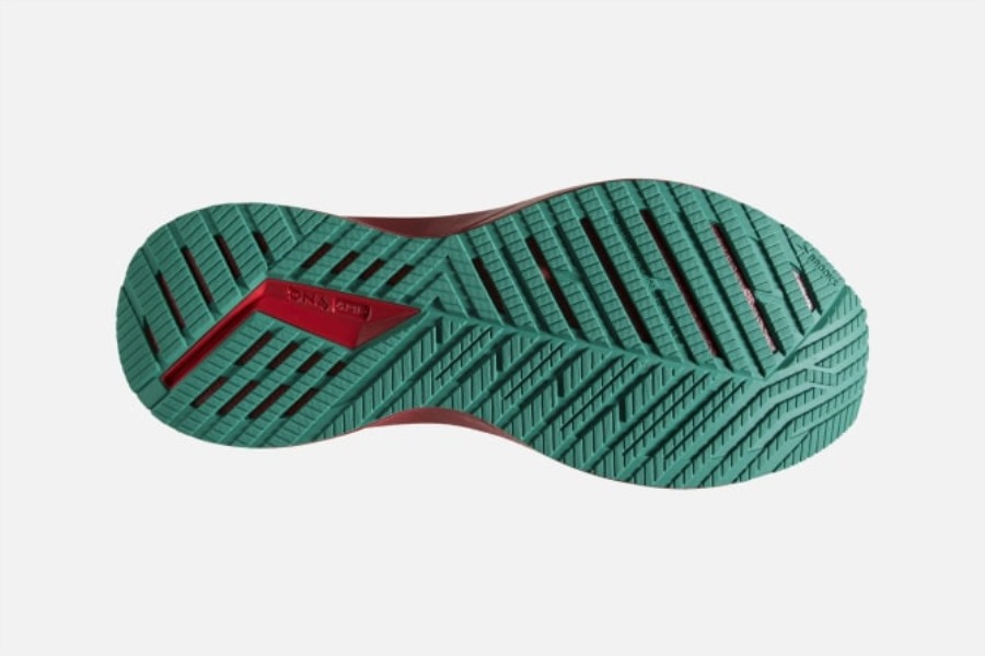 Levitate 5 Run Merry Red-White-Green Brooks