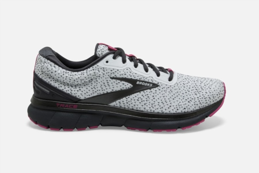 Trace Ebony-White-Pink Brooks