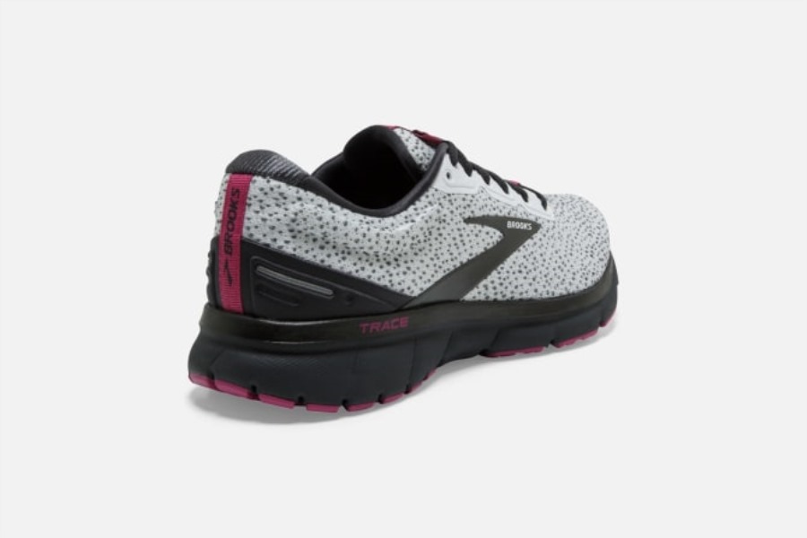Trace Ebony-White-Pink Brooks
